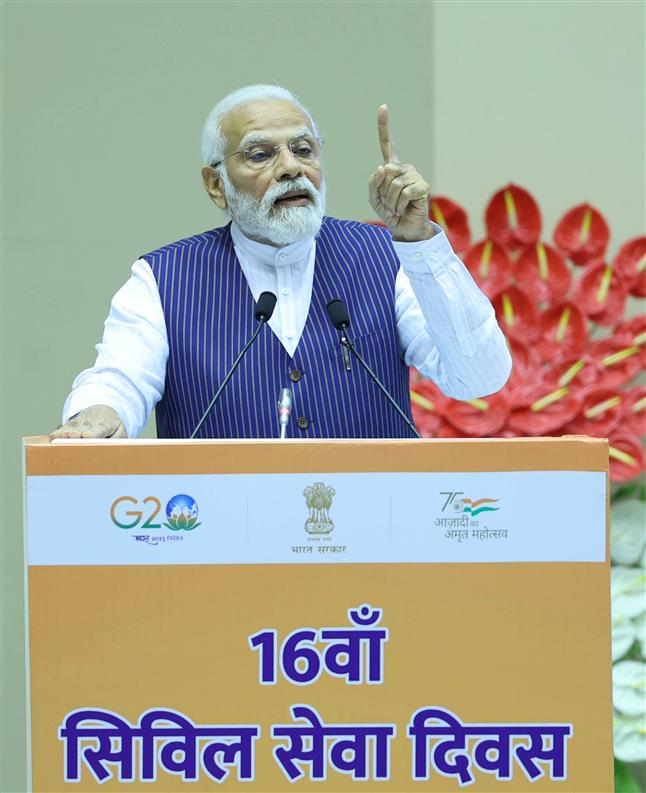 PM addresses 16th Civil Services Day at Vigyan Bhawan, CW report
